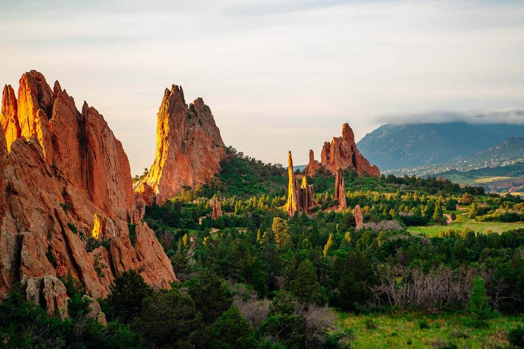 garden of the gods view across red rock fins