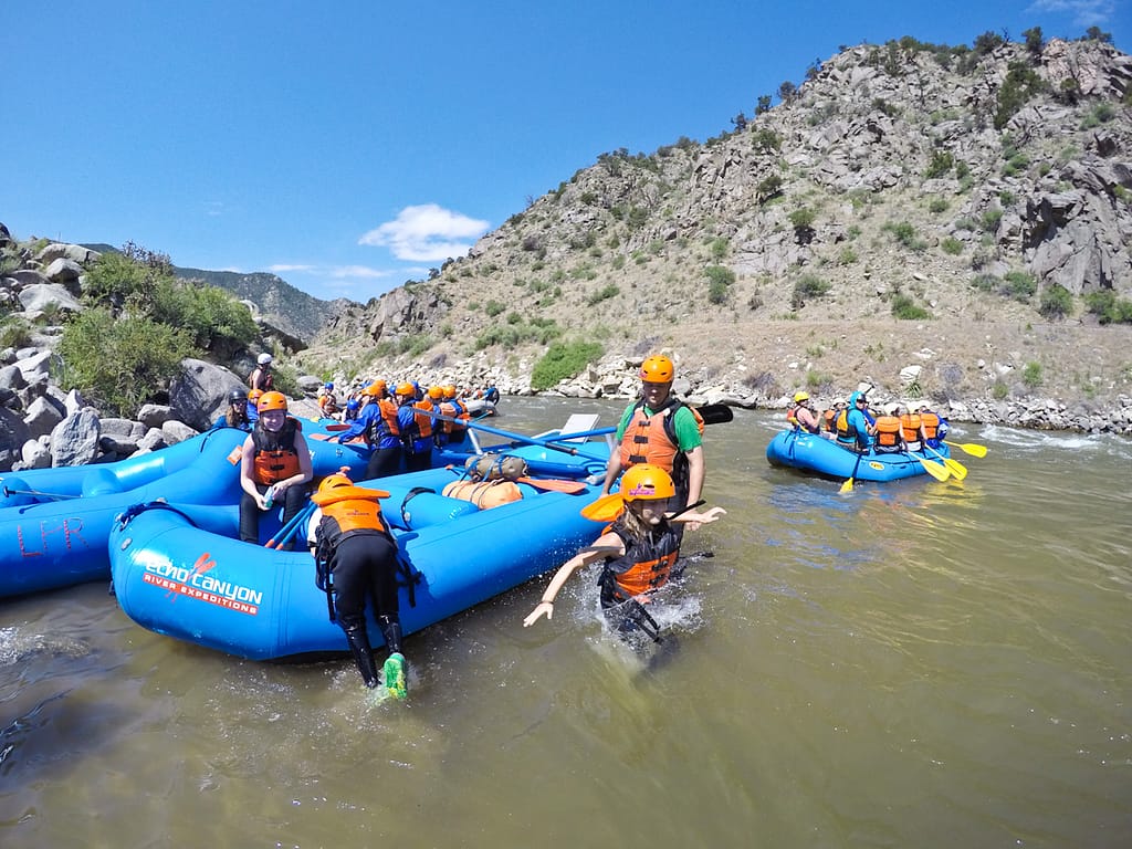 water flows on the Arkansas River