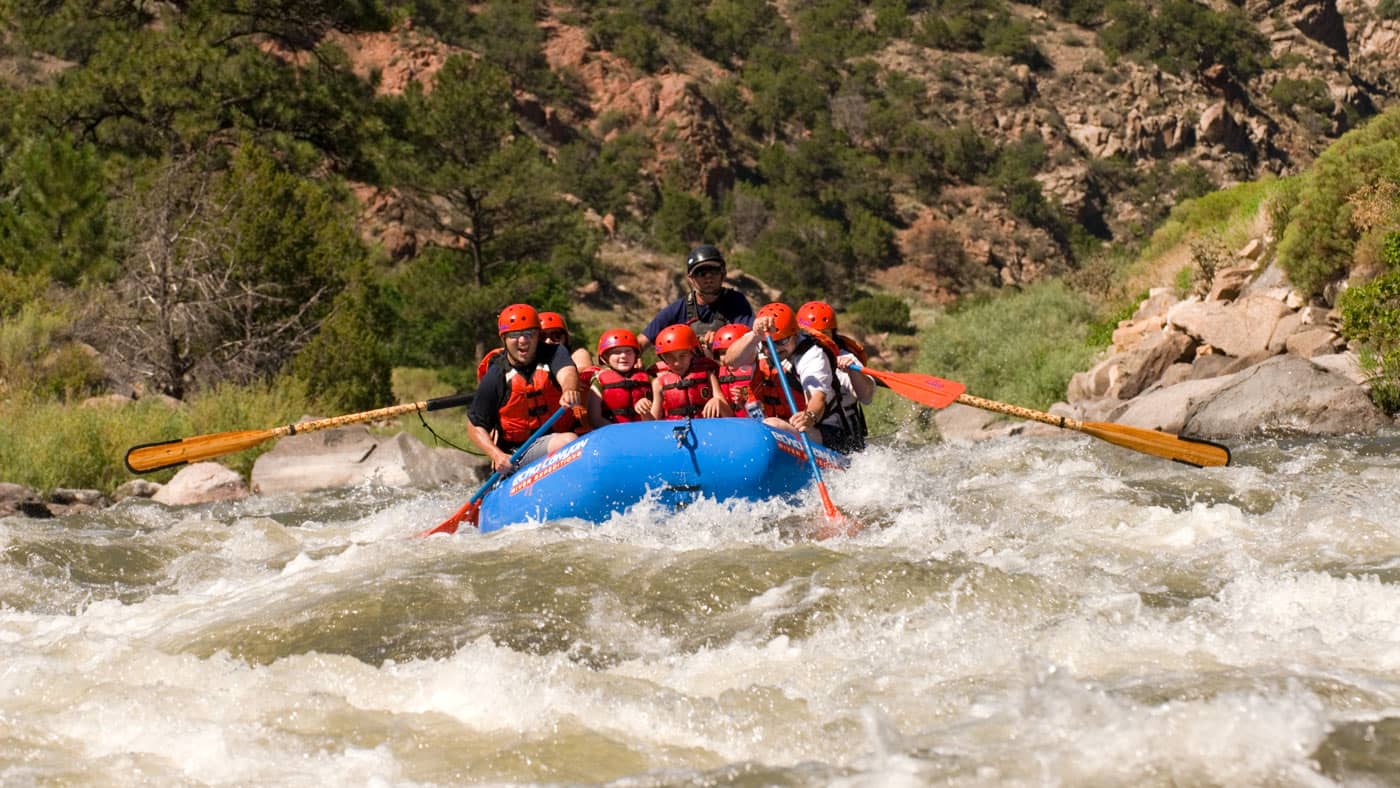 Here are some of the most popular beginner river rafting routes that are a must-try in Colorado.
