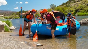 Here are 5 things to look for in a Colorado whitewater rafting company.