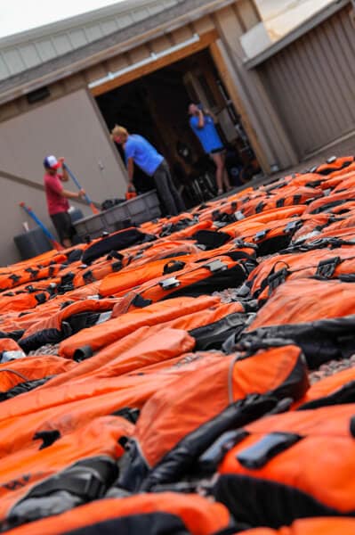 guides washing personal flotation devices