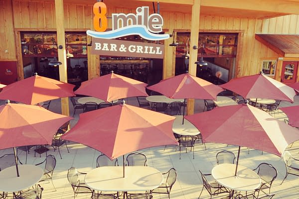 8 Mile Bar & Grill at Echo Canyon